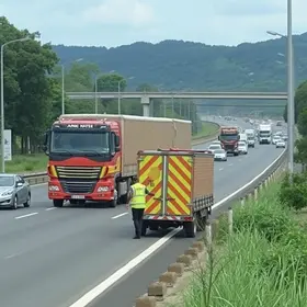 carreta descontrolada